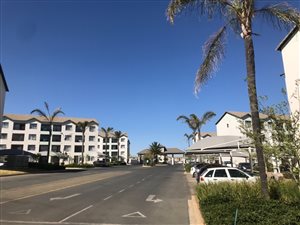 2 Bed Apartment in Carlswald North Estate