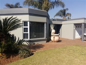 3 Bed Townhouse in Sunward Park