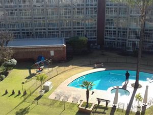 2 Bedroom Apartment in Glenhazel