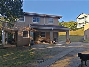 6 Bed House in Leisure Bay