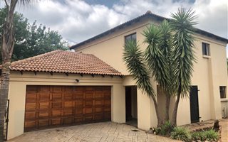 3 Bedroom House in Eldoraigne