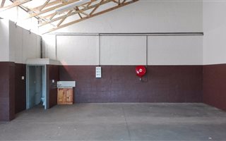 110 m² Industrial space in Empangeni