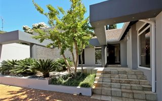 3 Bedroom House in Cyrildene