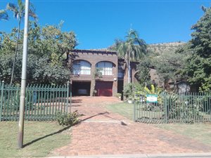 4 Bed House in Florauna