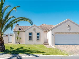 3 Bed House in Silver Oaks