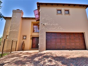 3 Bed House in Waterkloof Ridge