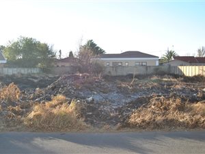 950 m² Land available in Waldrift