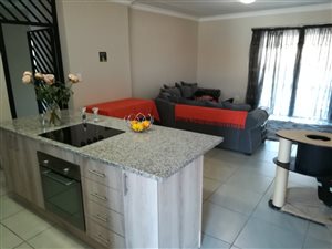 2 Bed Townhouse in Bronberg