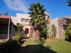 2 Bed Duplex in Newmarket Park