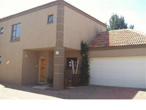 3 Bed Townhouse in Mantevrede
