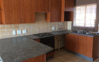 2 Bedroom Flat in Kenmare