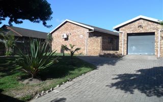3 Bedroom House in Arboretum