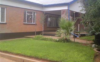 3 Bedroom House in Barkly West