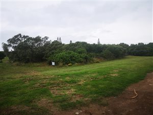 595 m² Land available in Paradise Beach