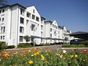 3 Bed Apartment in Petervale