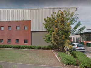 880 m² Commercial space in Riverhorse Valley