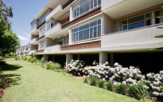 2 Bedroom Apartment in Riviera
