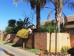 3 Bed Townhouse in Equestria