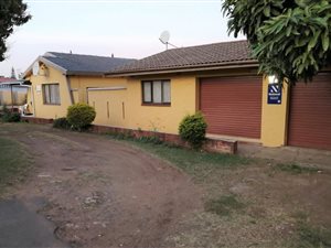 3 Bed House in KwaMashu