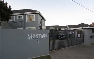 2 Bedroom Townhouse in Meyersdal