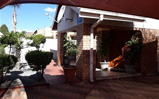 3 Bedroom House in Flora Park