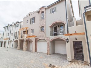 2 Bed House in Nooitgedacht Village
