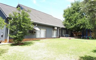 4 Bedroom House in Elandia