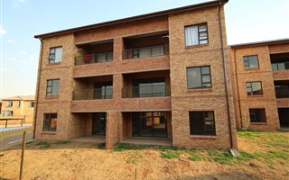 2 Bedroom Apartment in Wilgeheuwel