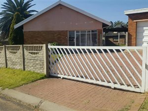 4 Bedroom House in Pullens Hope