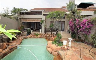 3 Bedroom Duplex in Edenburg