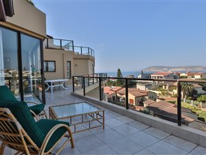 4 Bed Apartment in Plettenberg Bay