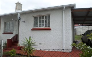 2 Bedroom House in Kensington