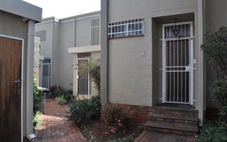 3 Bedroom Townhouse in Murrayfield