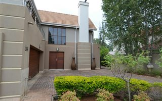 4 Bedroom House in Zwartkop Golf Estate