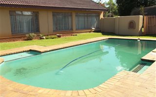 4 Bedroom House in Flora Gardens