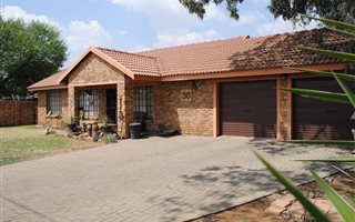 3 Bedroom House in Riversdale