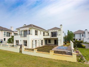 3 Bed House in Val de Vie