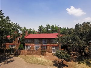 3 Bed Flat in Vanderbijlpark SW1