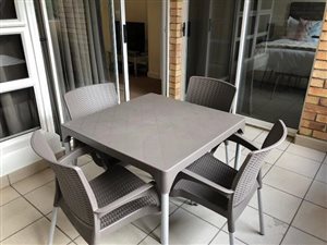 2 Bed Apartment in Atholl