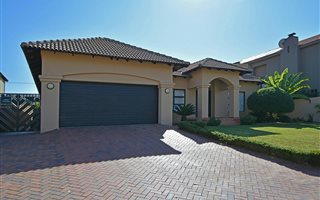 4 Bedroom House in Fourways