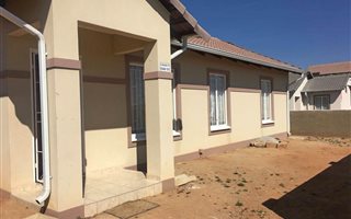 3 Bedroom House in Blue Hills