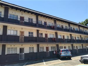 2 Bed Apartment in Johannesburg Central and CBD