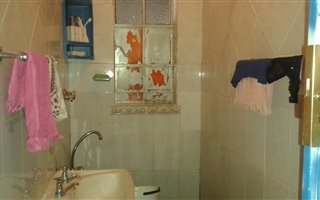 2 Bedroom House in Acaciaville