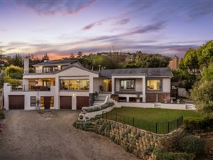 4 Bed House in La Concorde