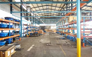 2500 m² Industrial space in Alrode
