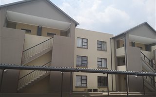 2 Bedroom Apartment in Ruimsig