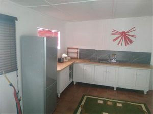 1 Bed Garden Cottage in Bordeaux