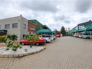 3645 m² Industrial space in Linbro Park