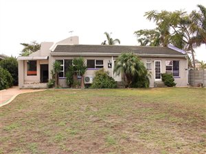 3 Bed House in Protea Heights