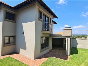 3 Bed House in Bergtuin